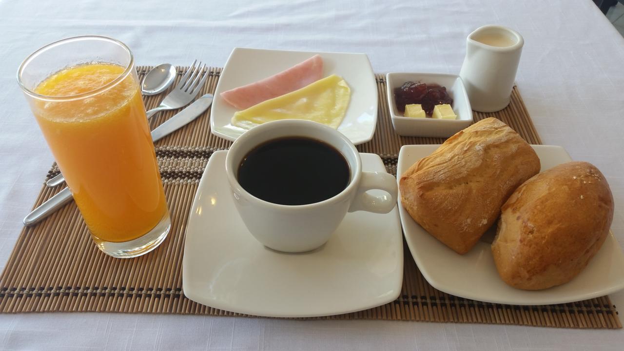 Hotel Boulevard Plaza プカルパ エクステリア 写真